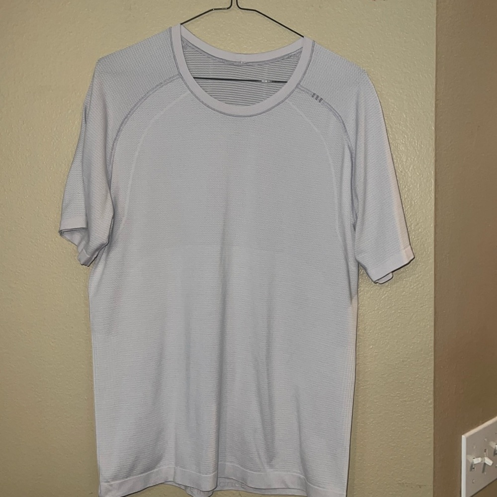 Lululemon Metal Vent Performance Shirt
